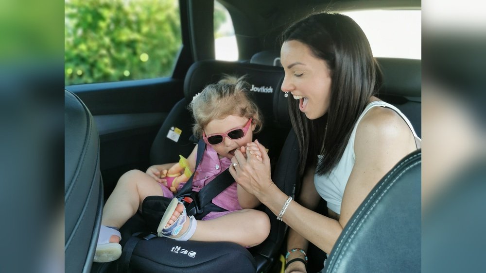 Can You Feed a Baby in a Car Seat: Essential Safety Tips