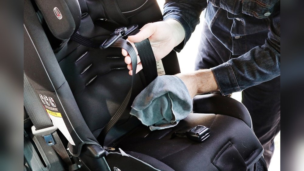 How to Clean Car Seat Infant: Easy Steps for a Spotless Seat