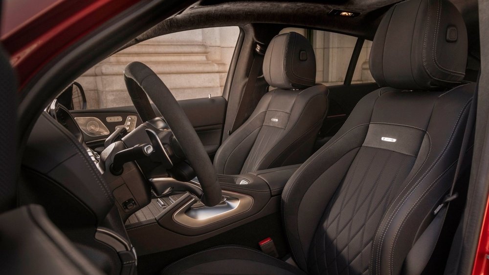 What Cars Have the Most Comfortable Seats: Top Luxury Picks 2025