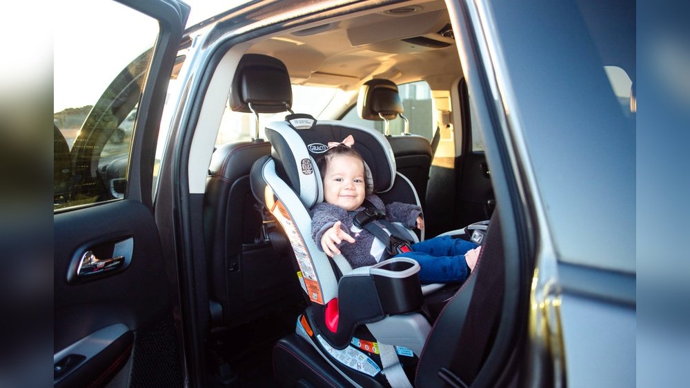 When to Move to Convertible Car Seat: Expert Timing Tips Revealed